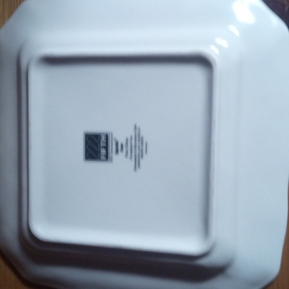 222 Fifth 5 inch Square Dish  Gabrielle Cream Fine China - Picture 4 of 4